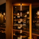 CAVA CON SOPORTES RECTANGULARES E ILUMINACION LED MOD.VAC-5017-2400